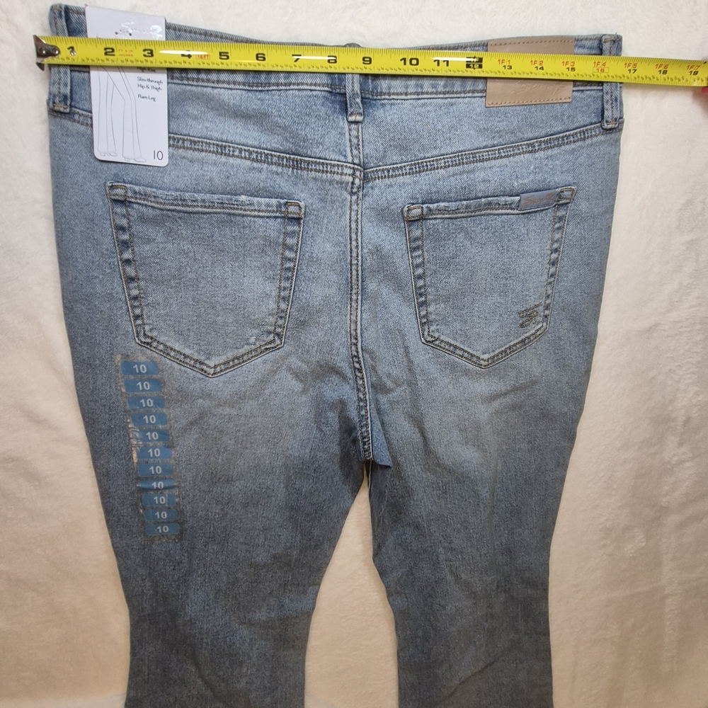 Seven7 Women's Flare Jeans - Distressed Blue - Picture 7 of 8